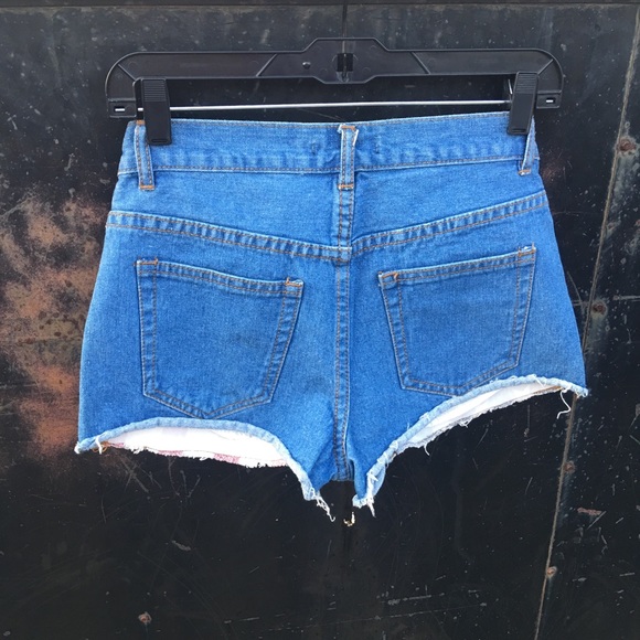 💰Sold💰High Waited Americana Shorts♥️ - Picture 3 of 4